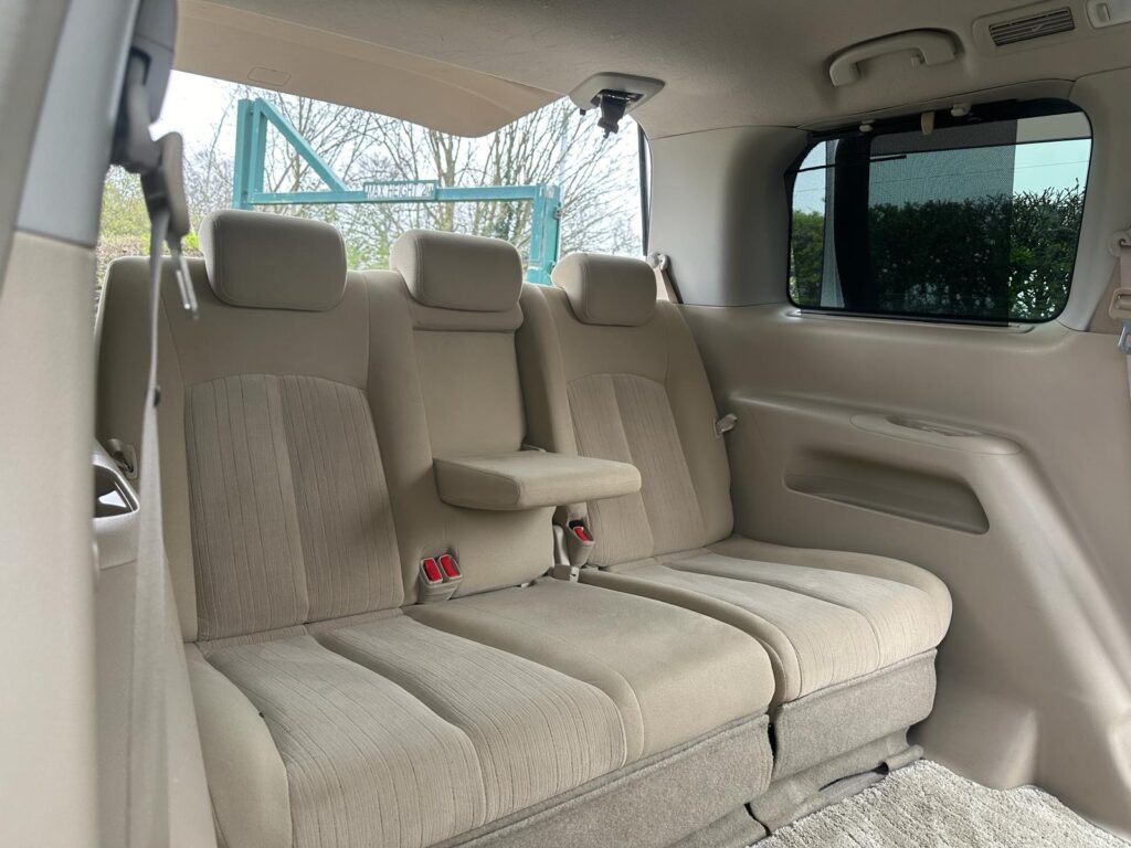 NISSAN ELGRAND 2012