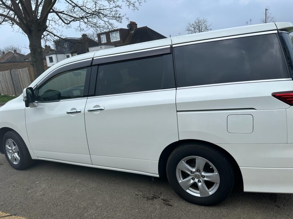 NISSAN ELGRAND 2012