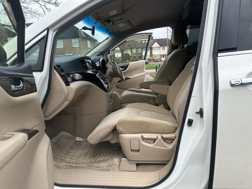 NISSAN ELGRAND 2012