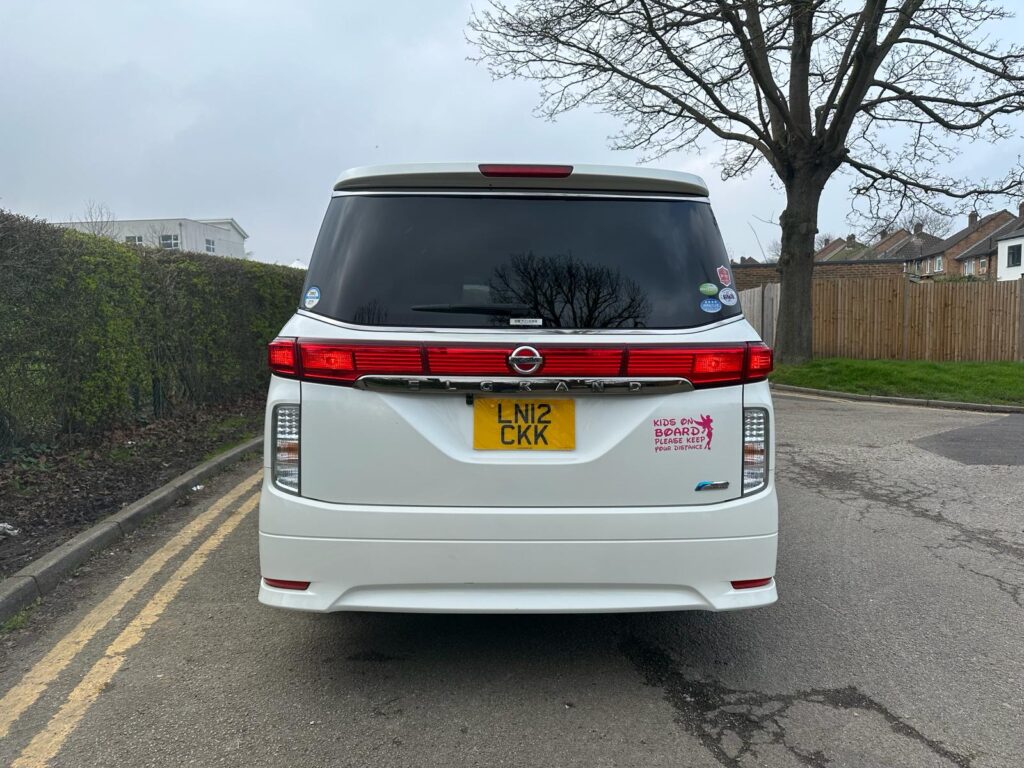 NISSAN ELGRAND 2012